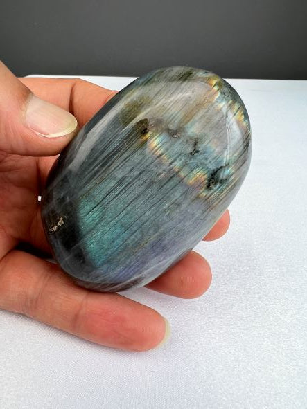 Labradoriet - Labradoriet palmsteen - Labradoriet handsteen - Labradorite - Palmstone - Handstone