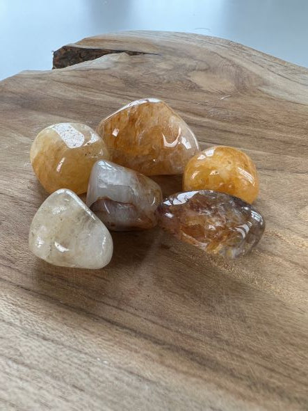 Golden Healer (Limoniet Kwarts) Trommelstenen